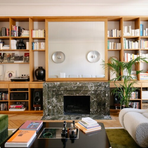 Athis Marbres vous présente cette cheminée réalisée en en marbre Vert Pepanto Athis Marbres vous présente cette cheminée réalisée en en marbre Vert Pepanto