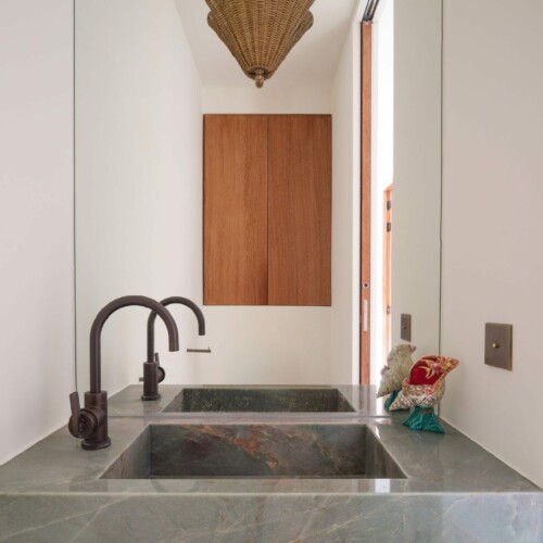 Athis Marbres présente des double vasques sur mesure en quartzite Jador et leur plan Athis Marbres présente des double vasques sur mesure en quartzite Jador et leur plan